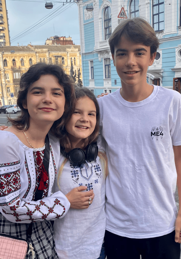 Діти Марічки Падалко / © facebook.com/1plus1.MarichkaPadalko