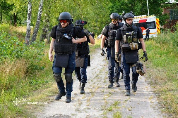 Житомир: рятувальники ліквідували наслідки російської атаки / © ДСНС