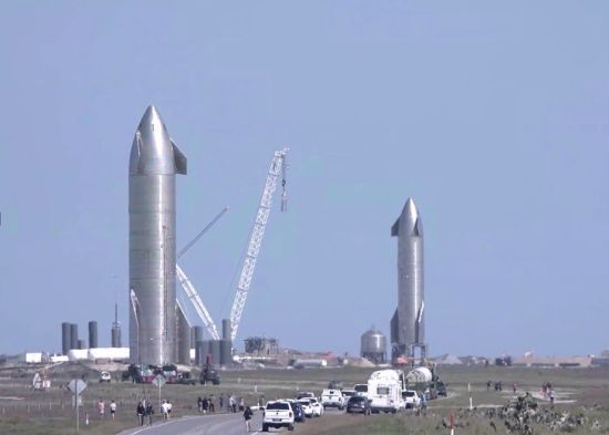 SpaceX             Starship