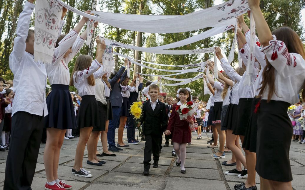 В столичных школах прозвучал первый звонок / © Reuters