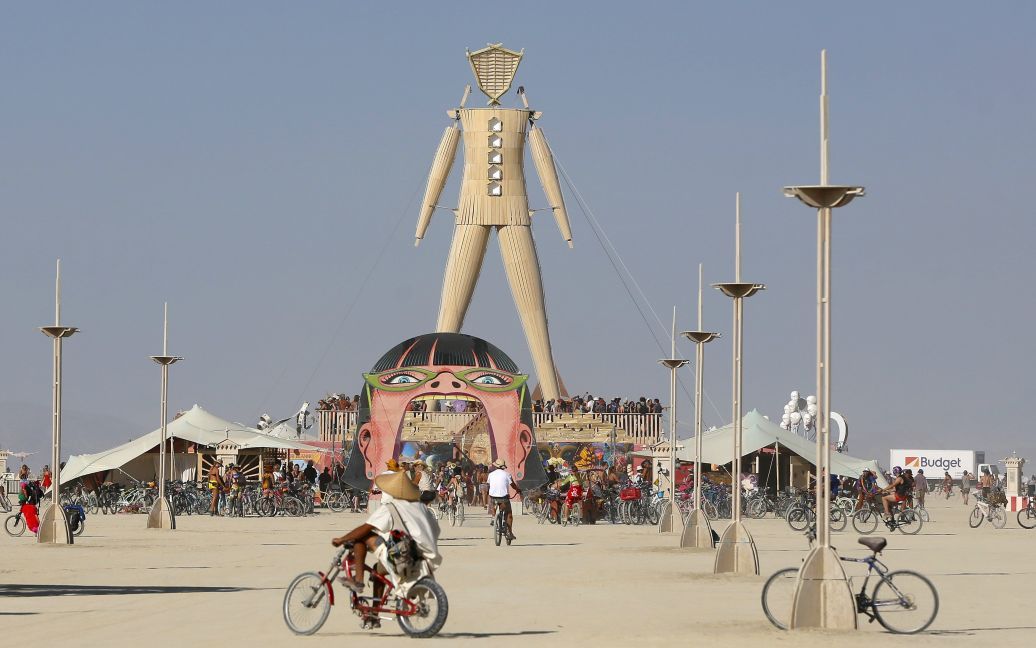 Фестиваль каждый год проводят в пустыне / © Reuters