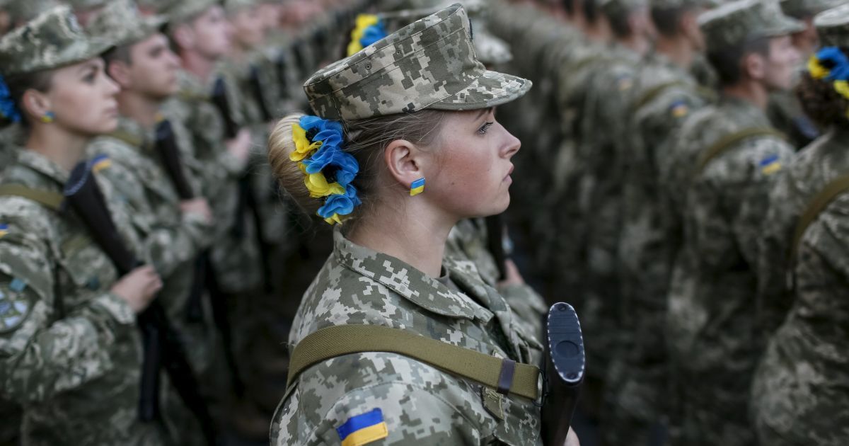 На Хрещатику пройшла репетиція параду до Дня Незалежності. / © Reuters