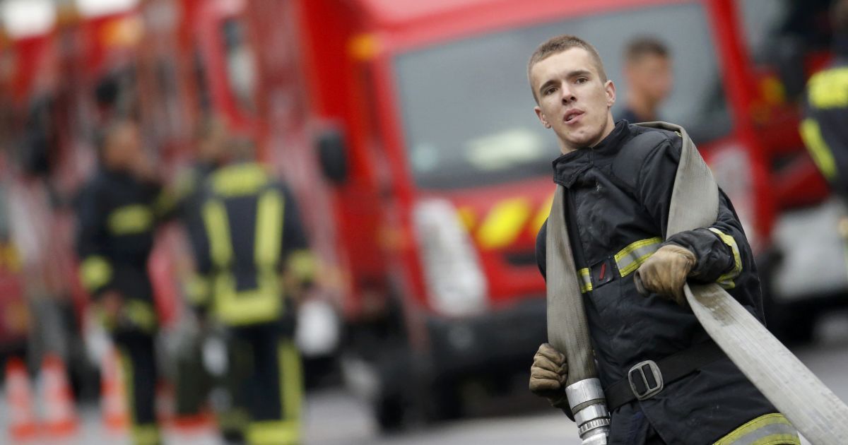 В исторической части Парижа вспыхнул ужасный пожар, есть погибшие