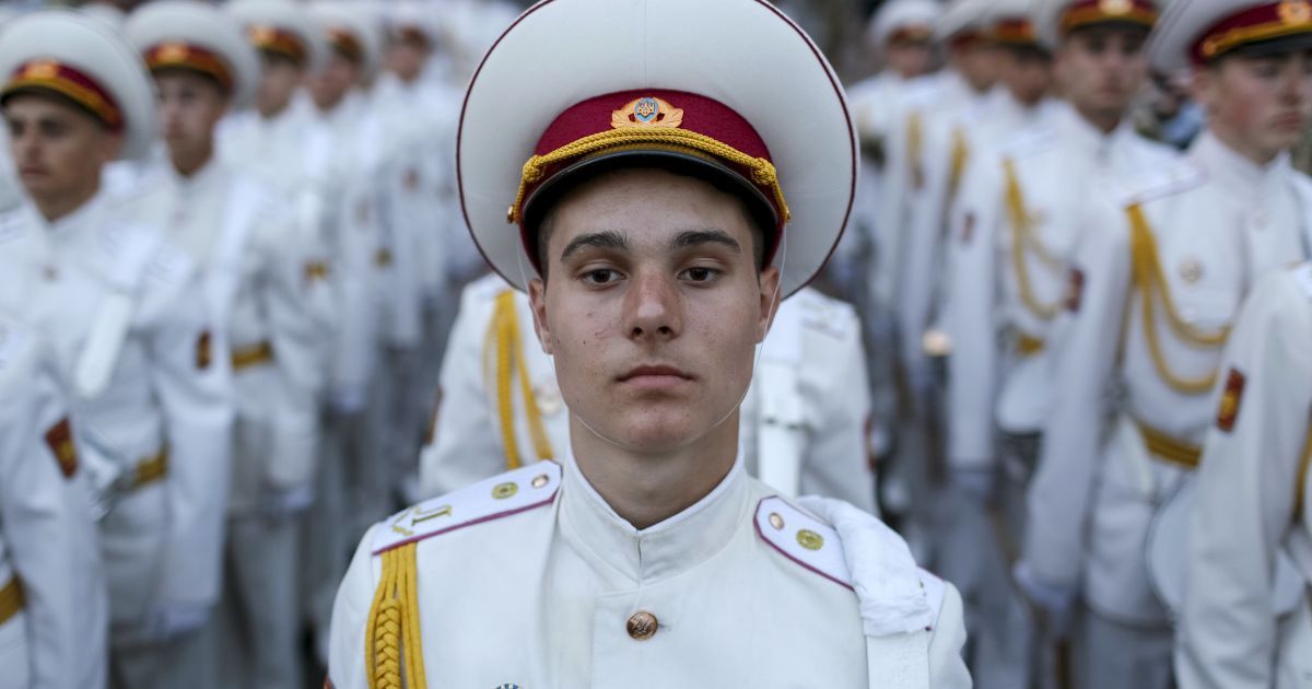 На Хрещатику пройшла репетиція параду до Дня Незалежності. / © Reuters