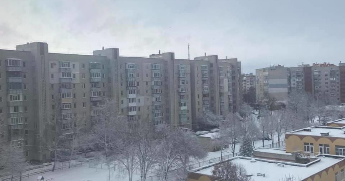 Чернигов засыпало снегом / © facebook.com/suspilne.chernihiv/
