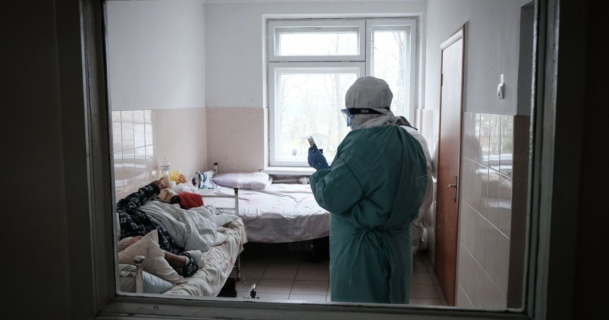 "Переходити до послаблення карантину зарано": на Буковині виявили майже півсотні нових хворих коронавірусом