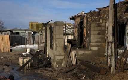 Дети не могли открыть дверь, а бабушка спала: новые подробности пожара на Черниговщине, в котором сгорели 4 человека