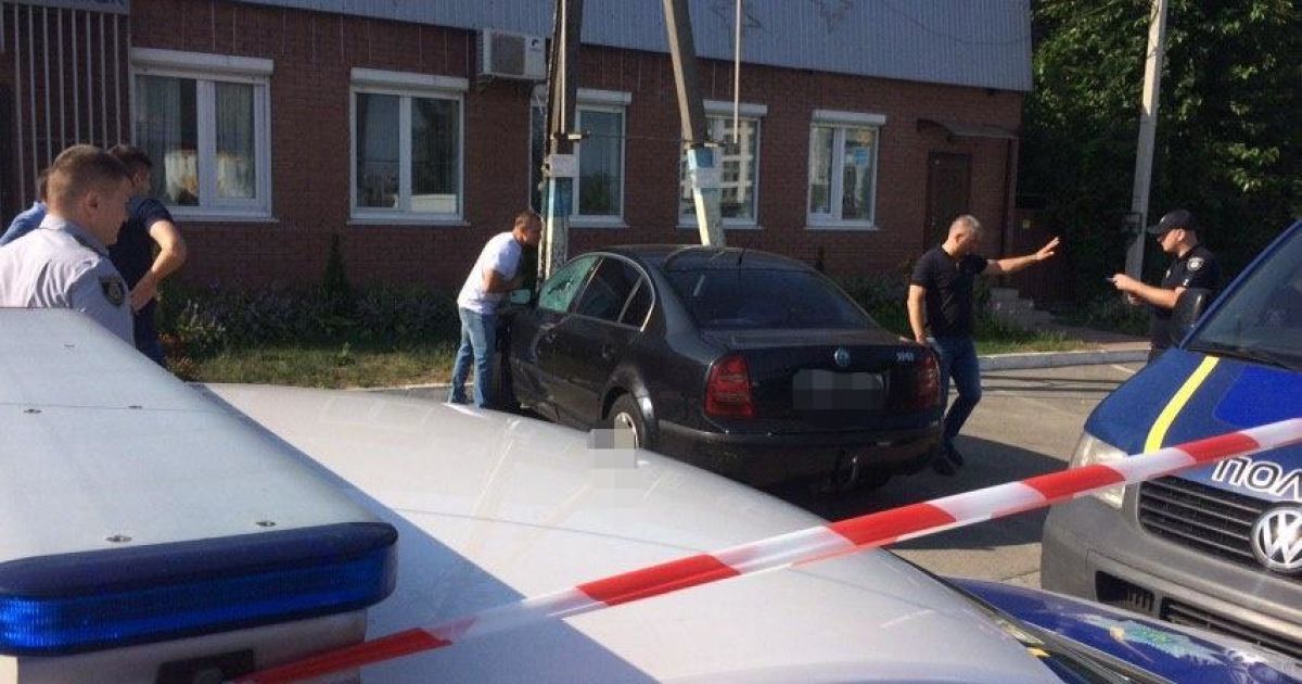 Под Киевом мужчина застрелился в машине