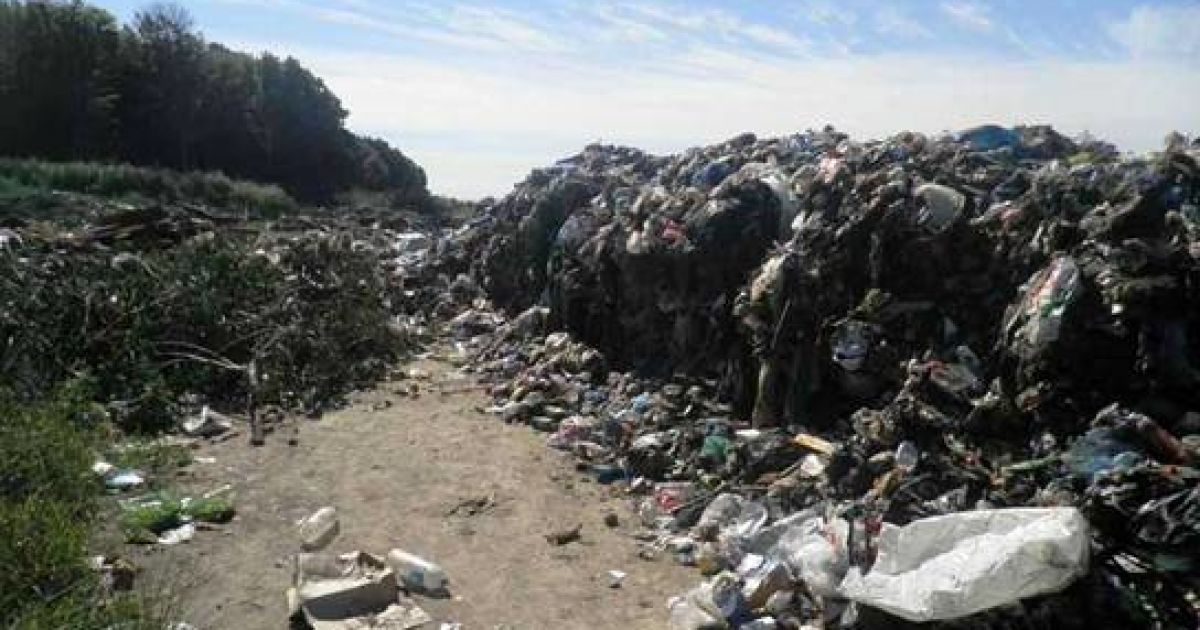 На Київщині виявили 40 тонн львівського сміття