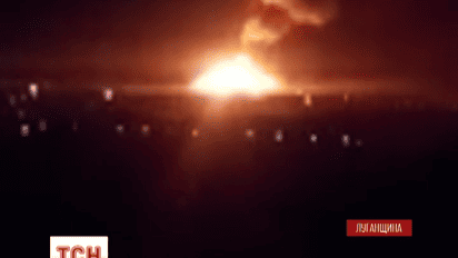 Пожежа в Сватовому охопила 3тисячі тонн боєприпасів