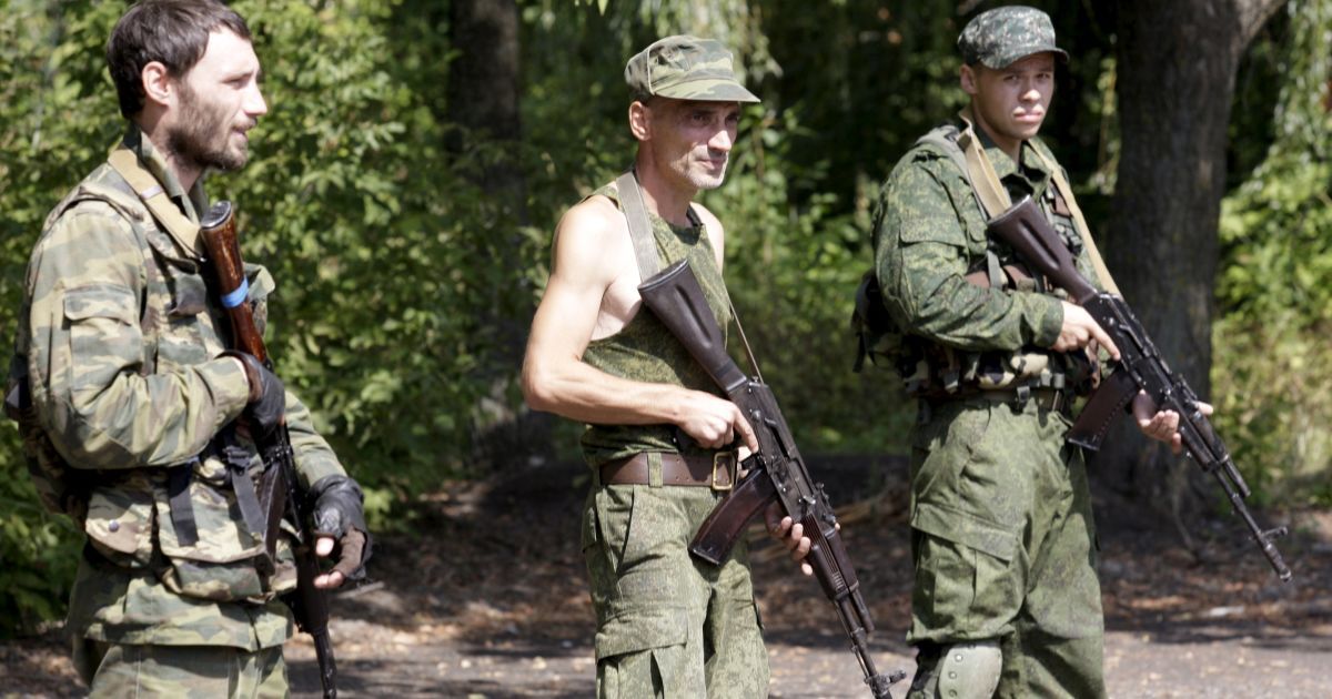 Бойовики проти одностатевих шлюбів у псевдореспубліці