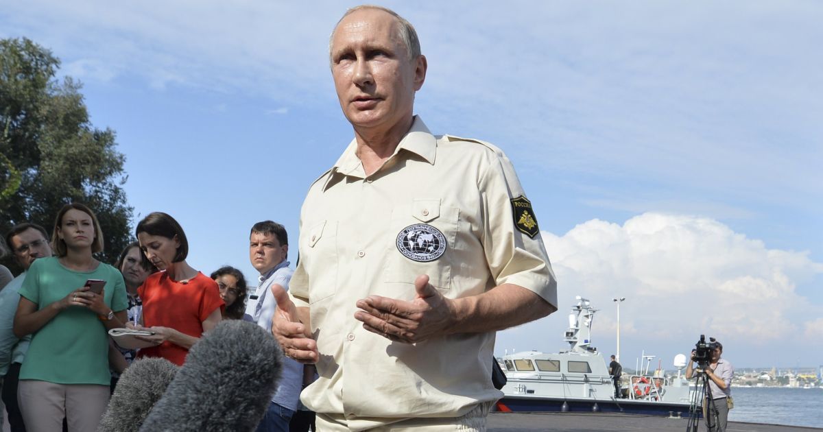 Путин побывал на дне Черного моря / © Reuters