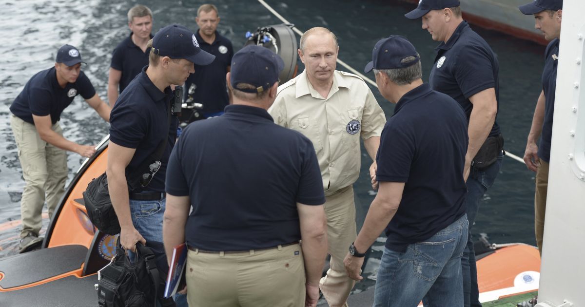 Путин побывал на дне Черного моря / © Reuters