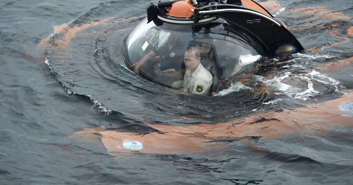 Путин побывал на дне Черного моря / © Reuters