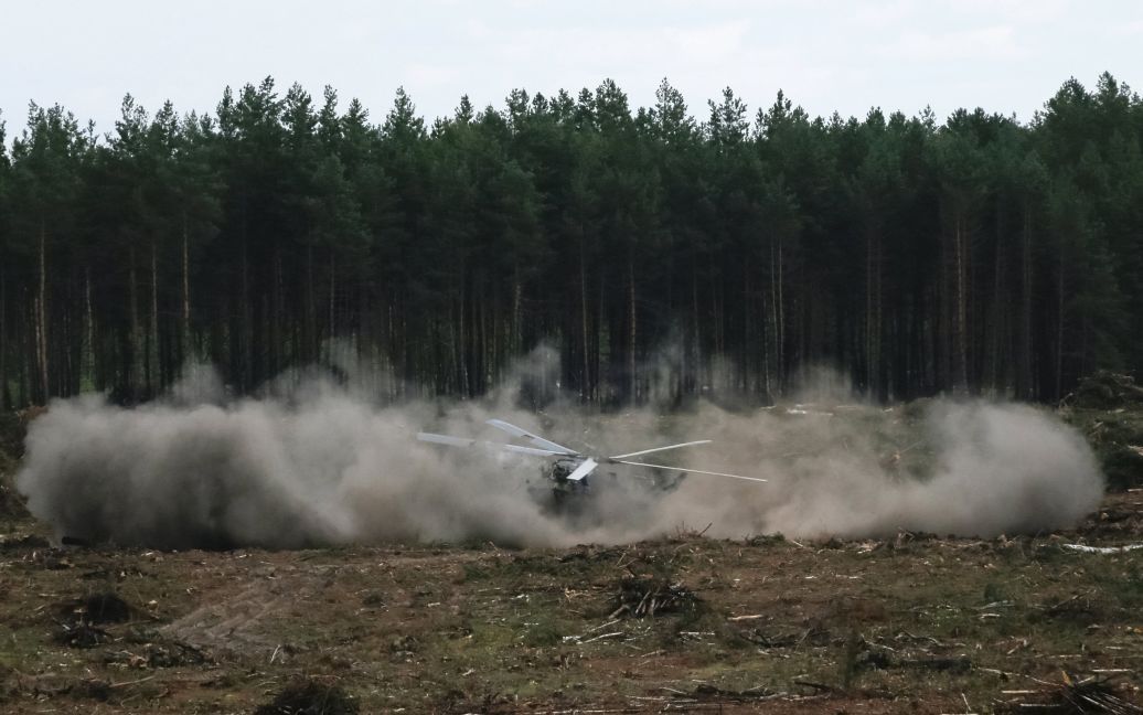 Российский Ми-28Н упал при авіаушоу и загорелся / © Reuters