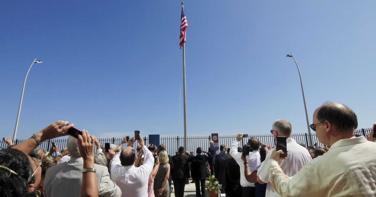 Торжественное поднятие флага США в Гаване. / © Reuters