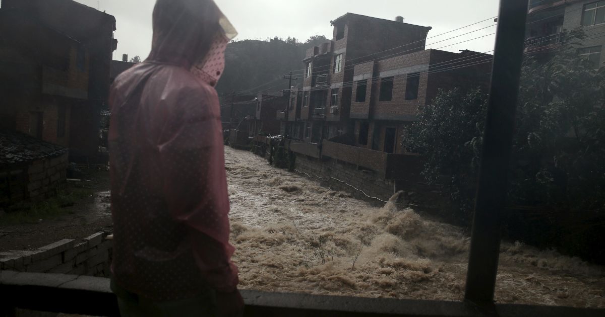 Тайфун унес жизни девяти человек / © Reuters