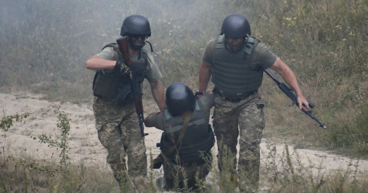 Пограничники спасли раненых бойцов Нацгвардии