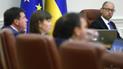 Яценюк доволен падением цен на нефть.