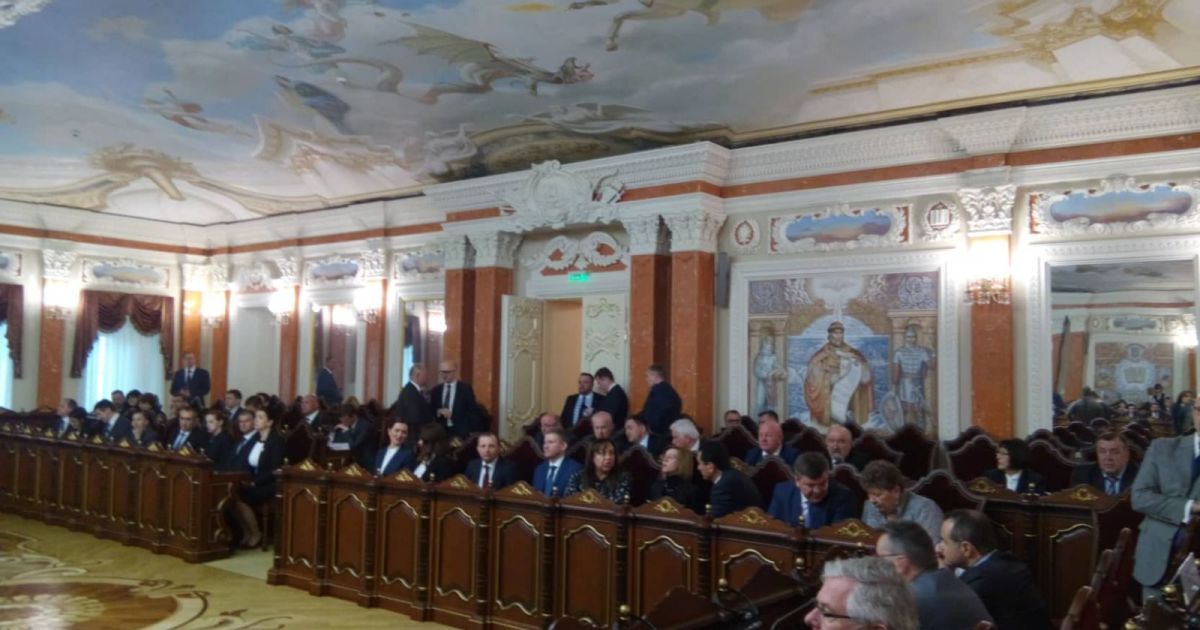 Голова Ради суддів звинуватив АП у тиску, на Банковій пов’язали закиди з Порошенком