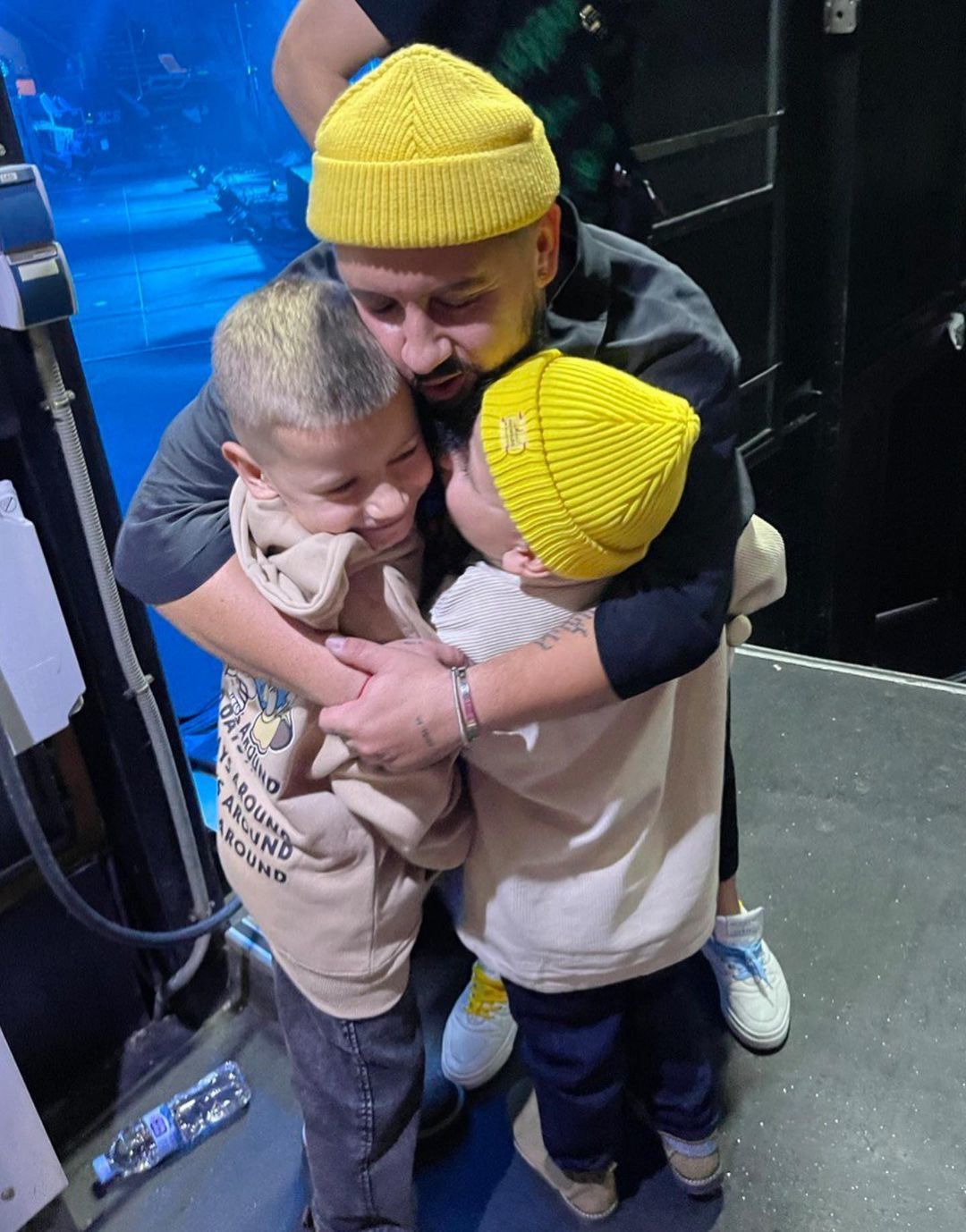 Дмитрий Монатик с сыновьями / © instagram.com/irishamonatik