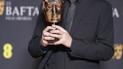 Режисер Мстислав Чернов з нагородою BAFTA