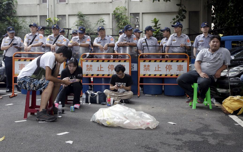 Студенты забаррикадировались в Министерстве образования / © Reuters