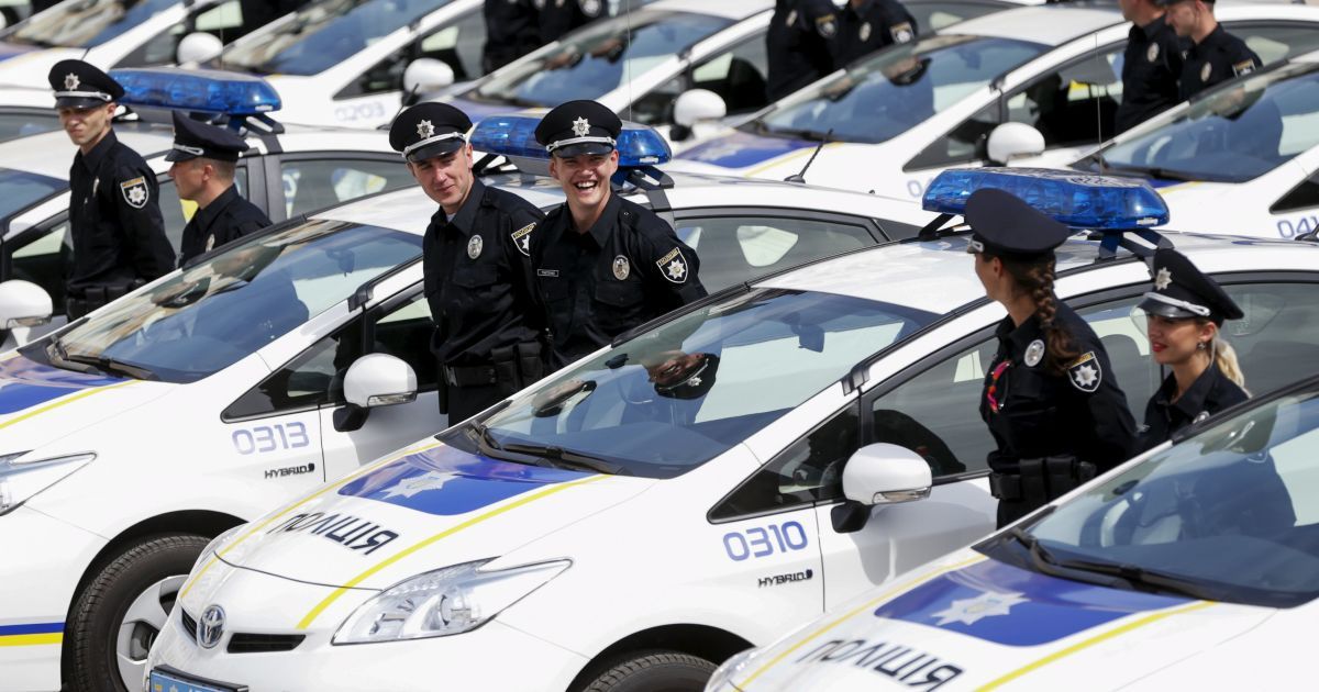 В столице патрульных авто наехало на пешехода