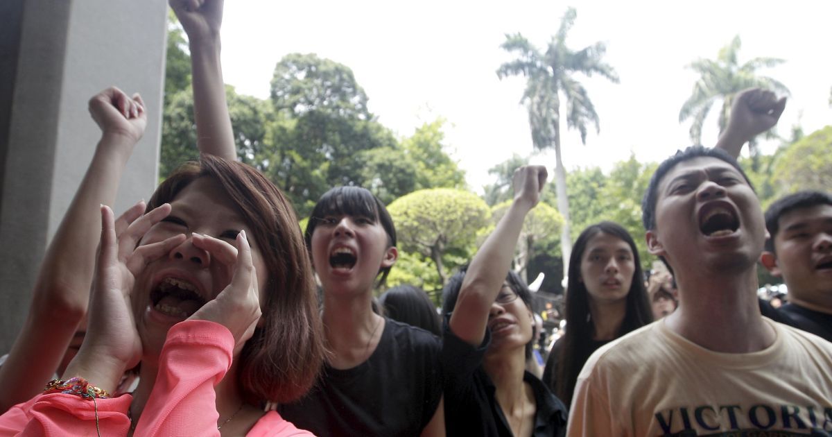 Студенты забаррикадировались в Министерстве образования / © Reuters