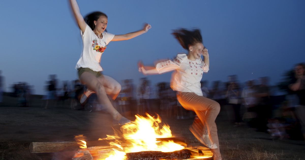 Топ-24 магічних ритуалів давніх українців