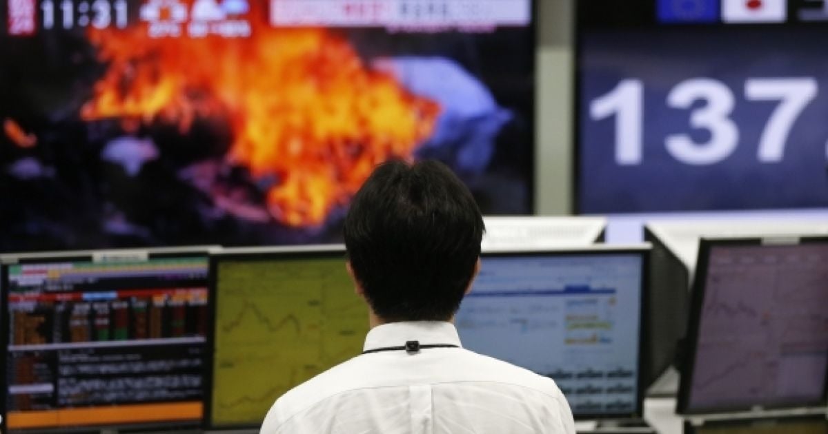 В Китае происходят "панические продажи"