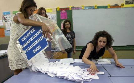 В Греции завершился референдум, появились первые результаты голосования