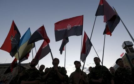 "Правый сектор" отмежевался от "РПС" с их палатками на Майдане