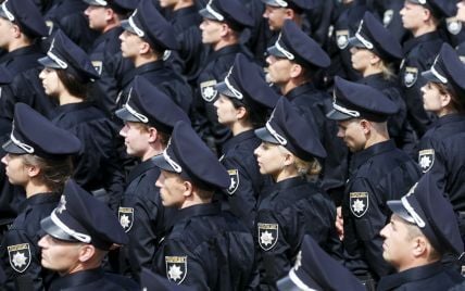 Патрульные полицейские впервые применили оружие на улицах Киева