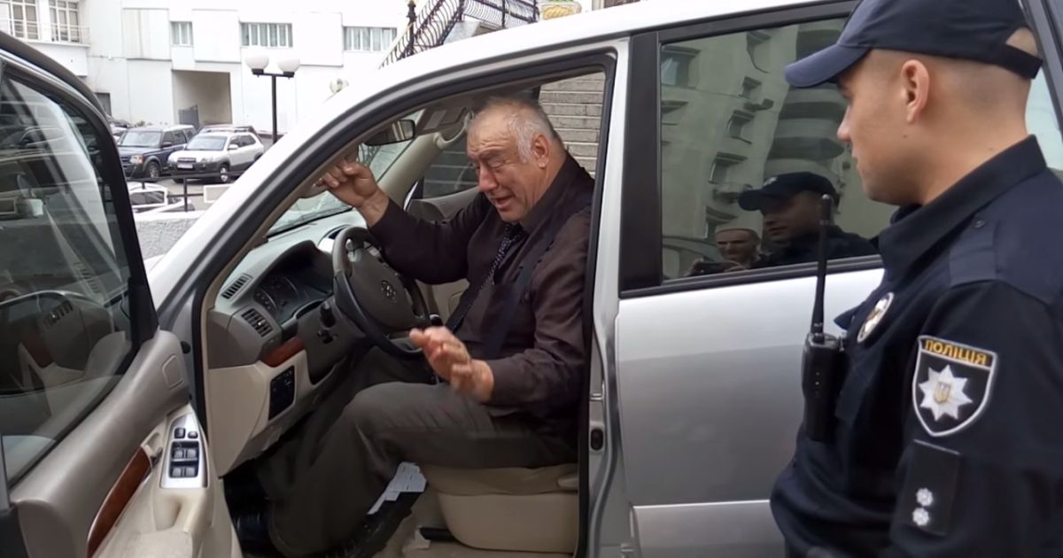 В столице полицейские задержали пьяного кандидата в мэры Харькова