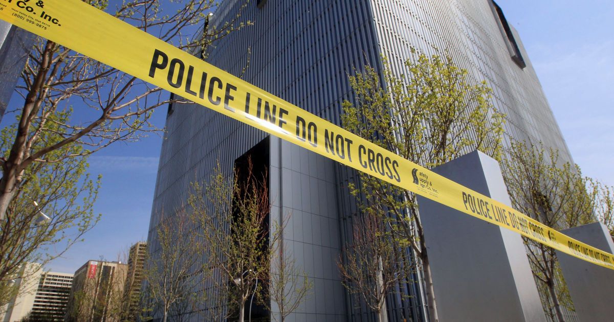 В американському штаті Флорида співробітник компанії влаштував різанину на території офісу