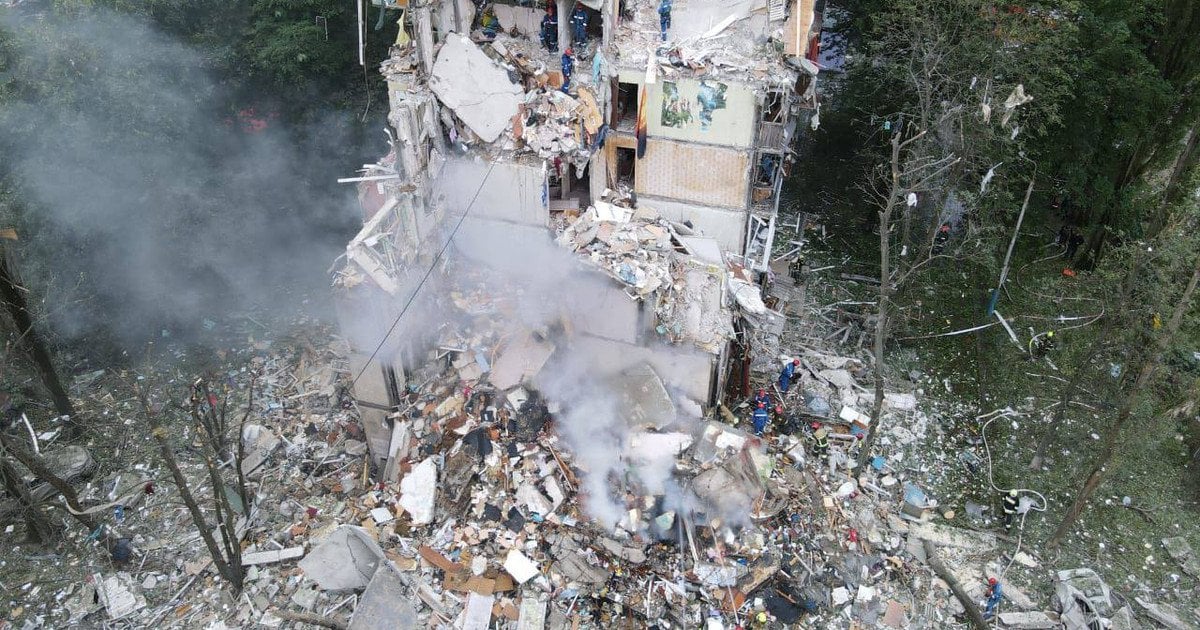 Разрушенный дом во время атаки в ночь на 31 июля