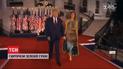 Меланія Трамп розвеселила користувачів соцмереж своїм образом із зеленою сукнею