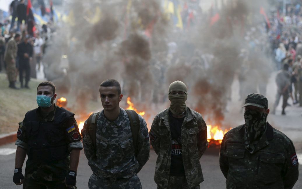 Марш в честь победы Святослава над Хазарским каганатом в Киеве. / © Reuters