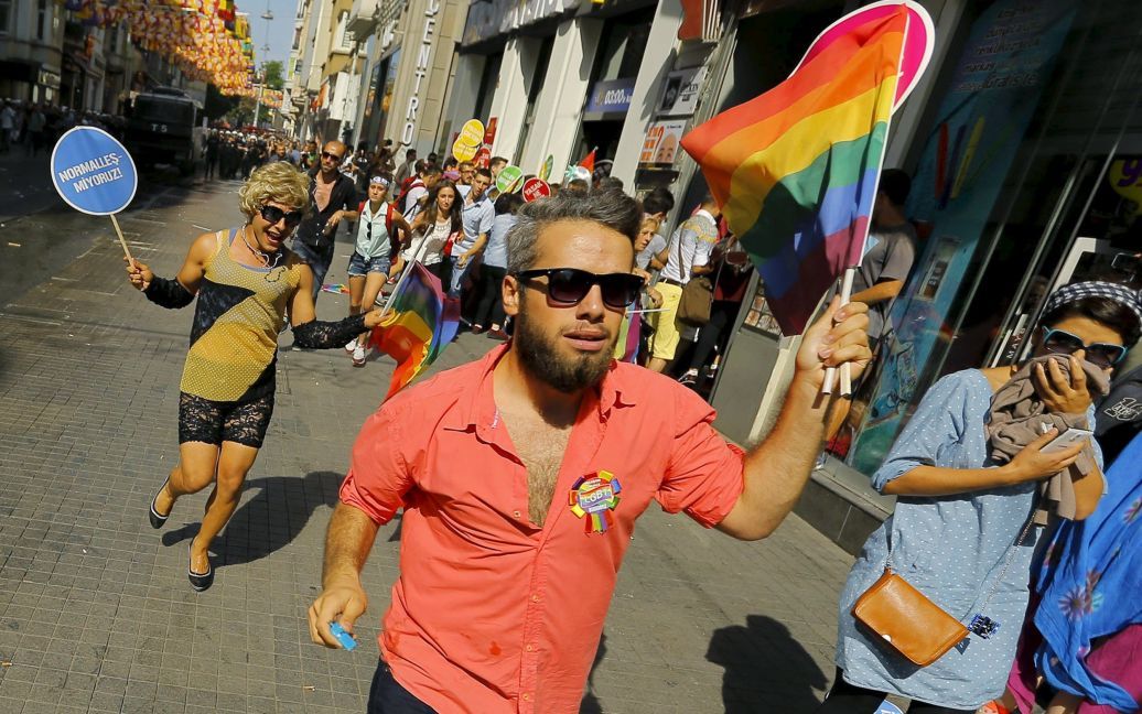 Полиция разогнала марш ЛГБТ-активистов в Стамбуле. / © Reuters