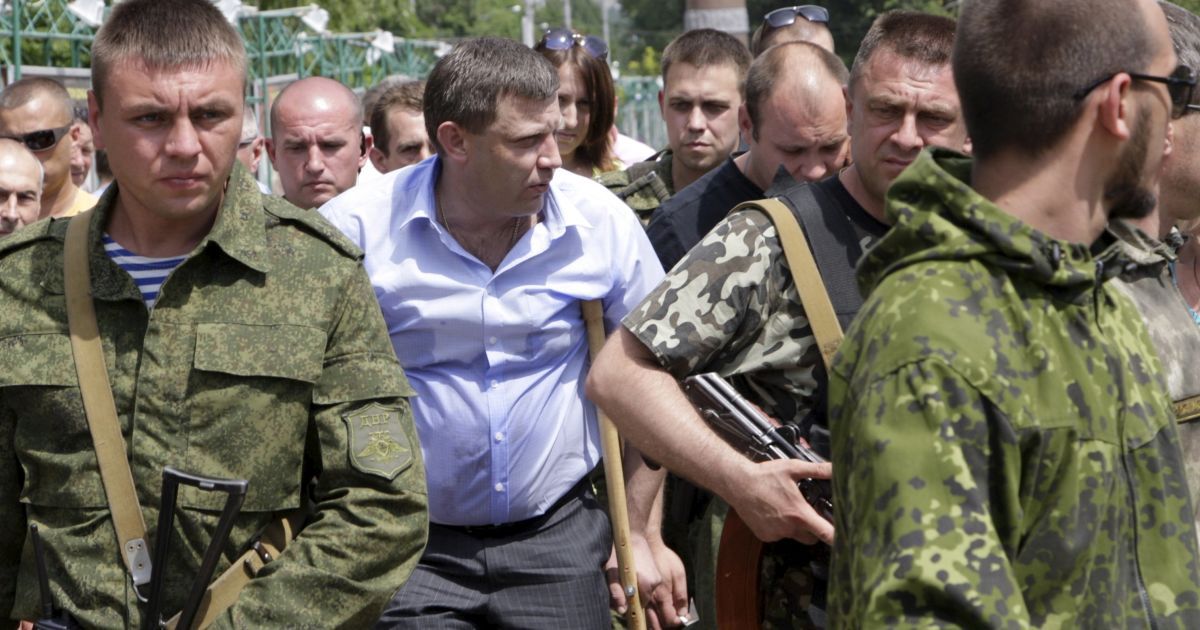 Под документами якобы стоит подпись Захарченко