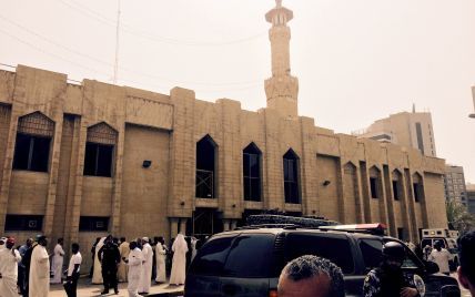 В Кувейте количество жертв кровавого теракта в мечети возросло до 25 человек