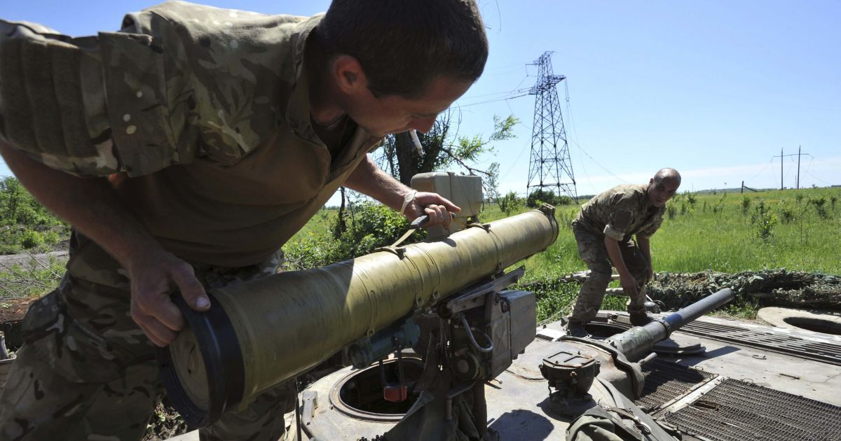 Ночью боевики ударили по Пескам, Водяном и Широкиному