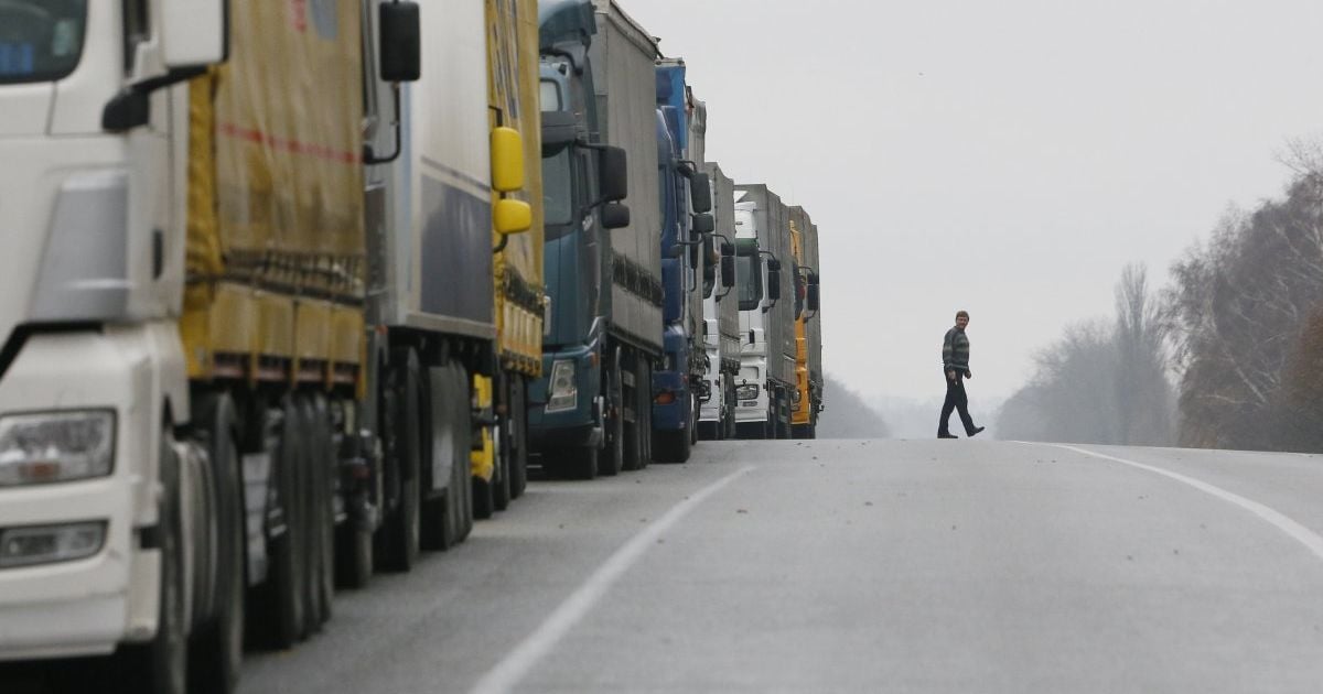 Россия согласилась на переговоры с Украиной о разблокировании транзитных грузоперевозок