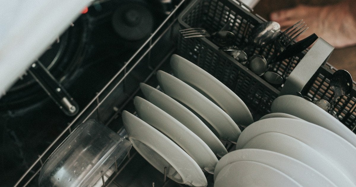 Який посуд не можна мити в посудомийці