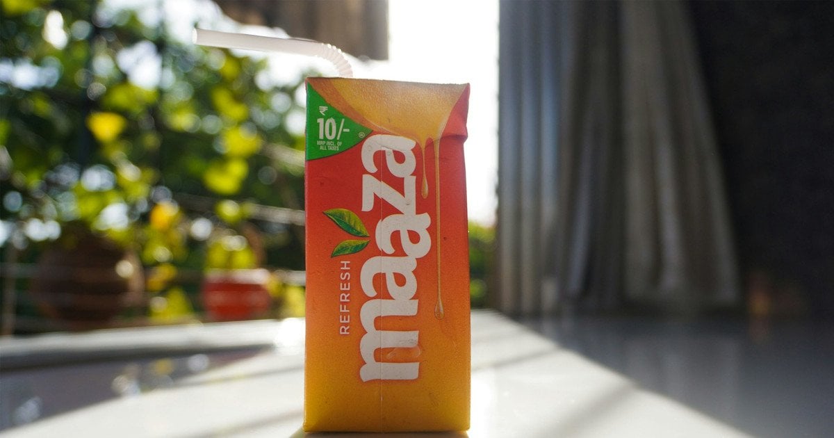 Лайфгак для батьків, щоб сік не проливався через трубочку