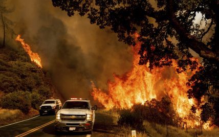 Рекордные пожары в Калифорнии: на юге штата людей готовят к эвакуации