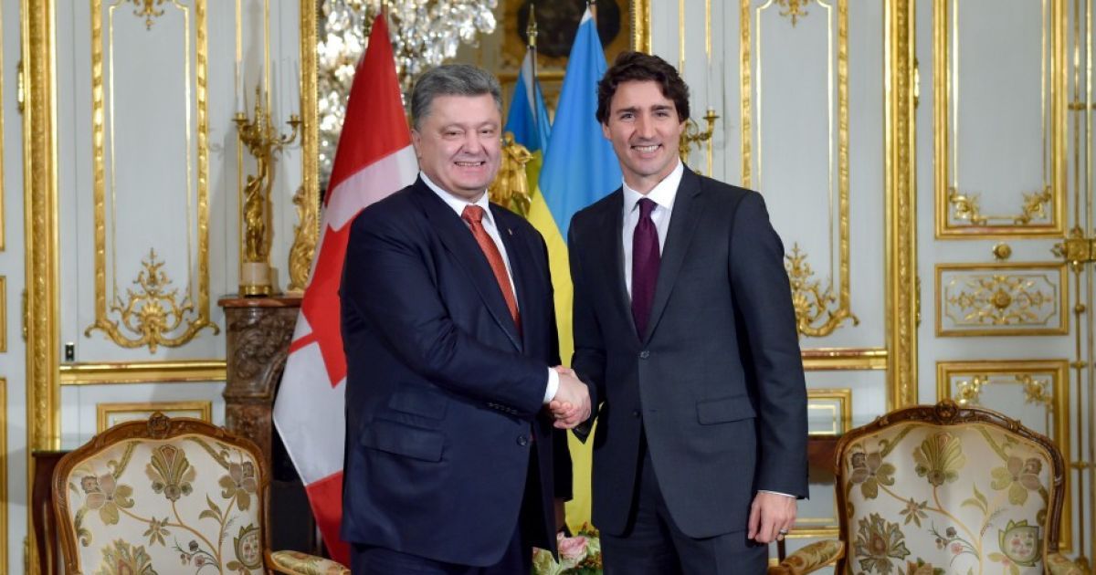 Порошенко прибув до канади, де зустрінеться з трюдо