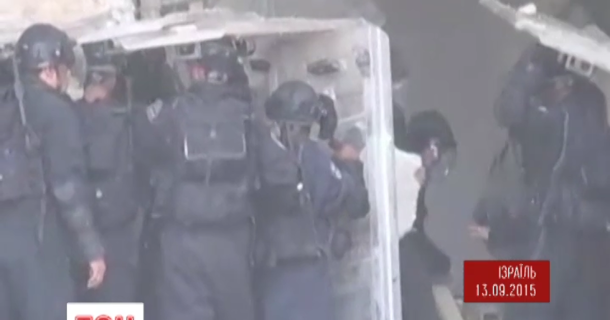 Заворушення тривають третій день