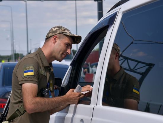 Заплатив 3 тис. доларів, але нікуди не виїхав: на Закарпатті "зцілився" ухилянт, який хотів втекти за кордон